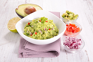 Preparación de guacamole picante